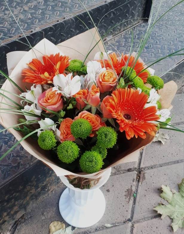 Букет цветов из: Герберы, Хризантемы, Альстромерии и Розы в Советске Тульской области