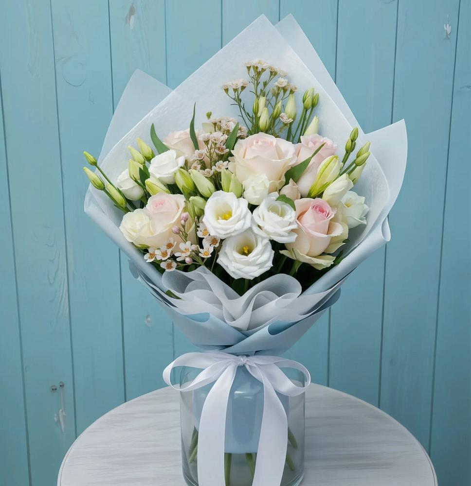 Букет цветов из: Розы и Лизиантусы в Советске Тульской области