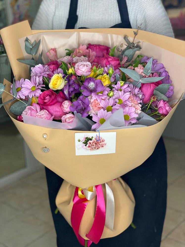 Букет цветов из: Хризантемы, Гвоздики и Альстромерии в Советске Тульской области