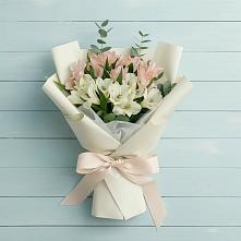 Букет цветов из:  Альстромерии в Советске Тульской области
