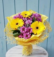 Букет цветов из:  Хризантемы и Герберы в Советске Тульской области