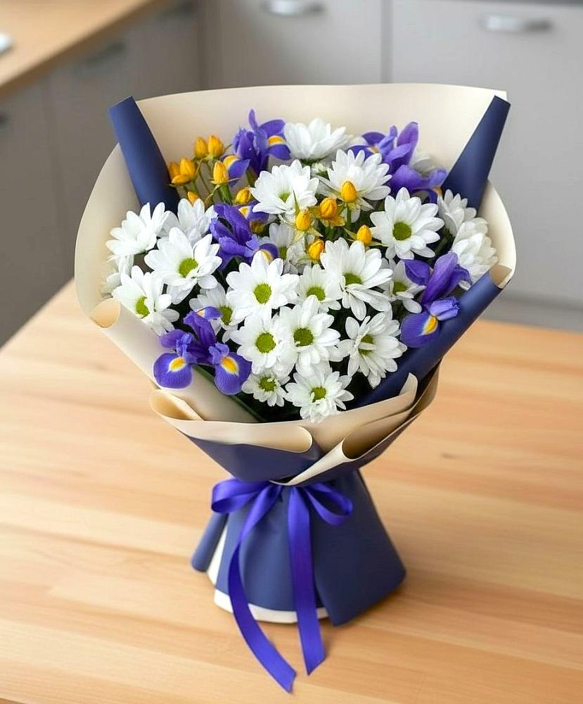 Букет цветов из: Розы, Ирисы и Хризантемы в Советске Тульской области